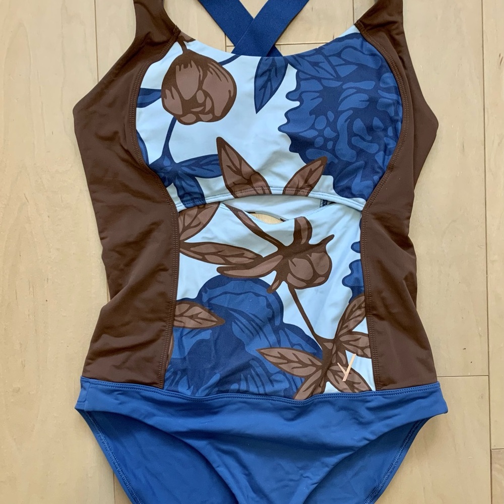 Indyeva Delfina II one-piece swimsuit. Size small